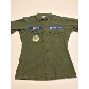 US Air Force Military Utility Shirt Mens 15.5x35 Green Excellent OG-107 Patches